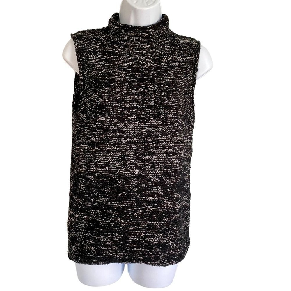 Jones New York Sport Black White Sleeveless Sweater Medium